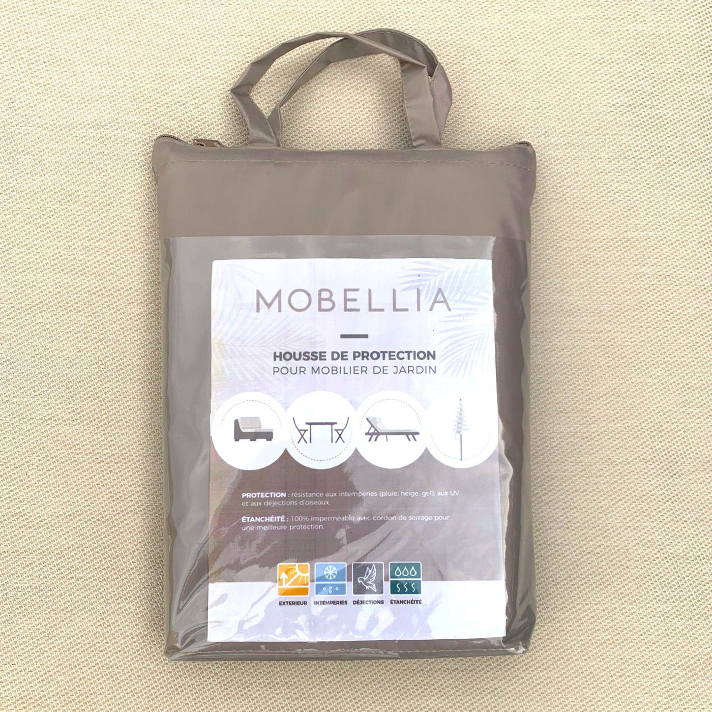 Housse de protection imperméable pour table carrée Meublot, résistante aux intempéries et à l'usure, en tissu durable.