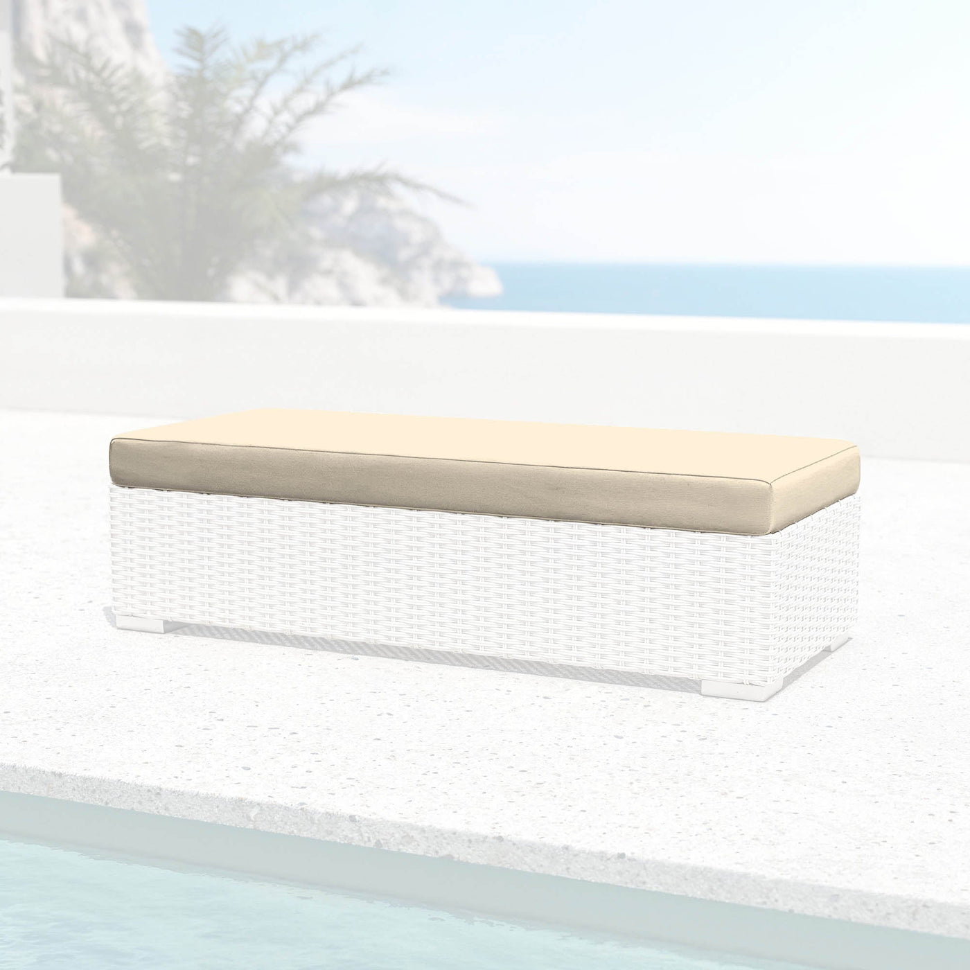 Housse de coussin pour banquette 2 places Palma, couleur blanc beige, en tissu doux et élégant, par Meublot.