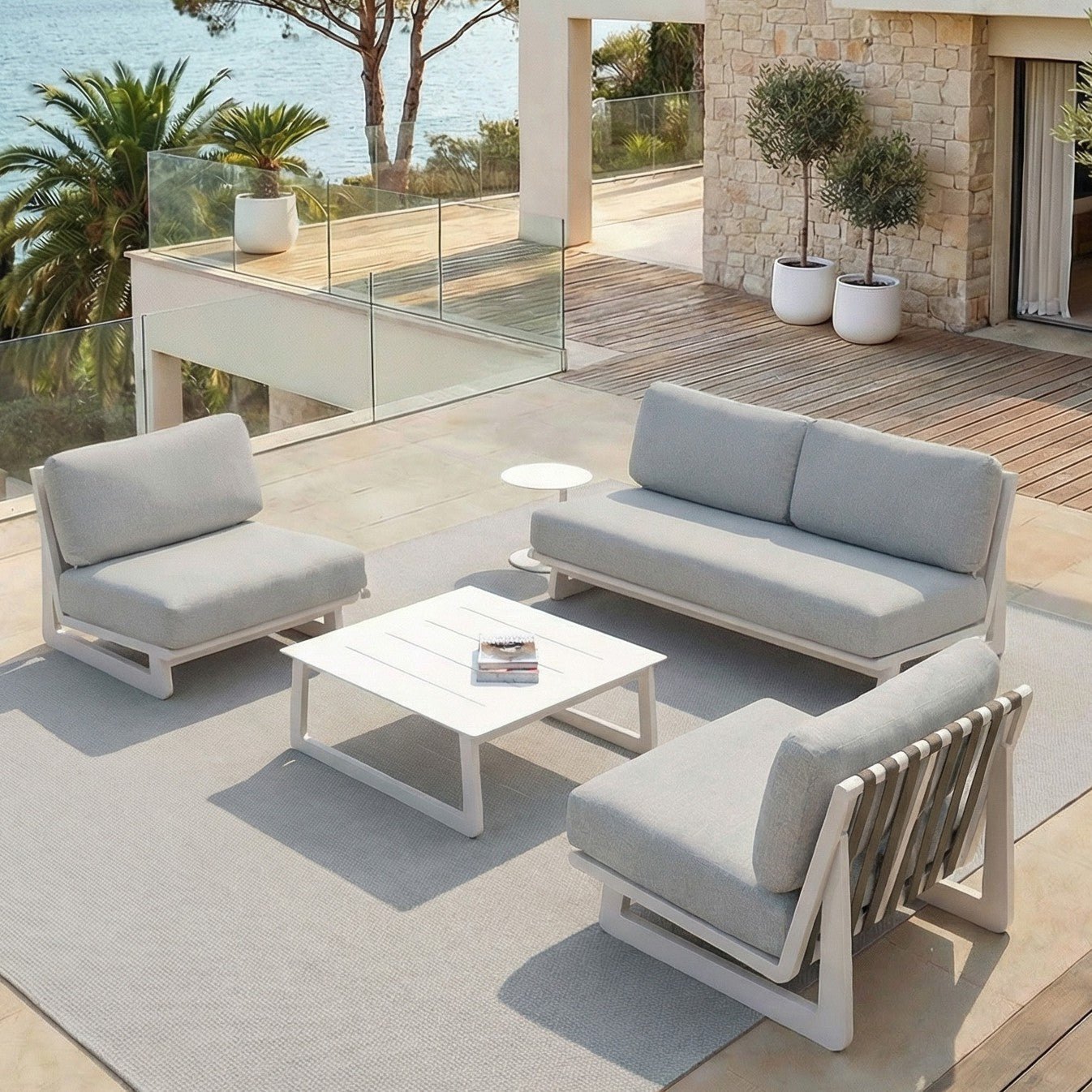 Salon de jardin Long Beach Meublot pour 4 personnes, ensemble de meubles d’extérieur avec table et chaises en bois.