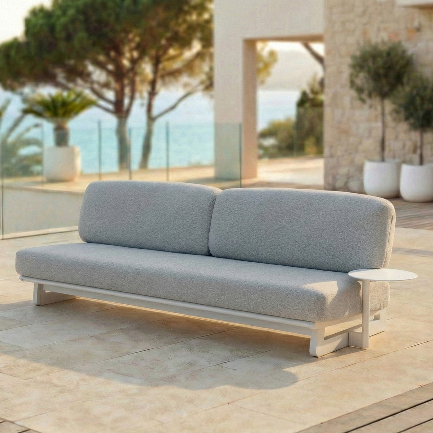Salon de jardin Long Beach Meublot, ensemble de 7 places avec table et fauteuils en bois et tissu résistant.