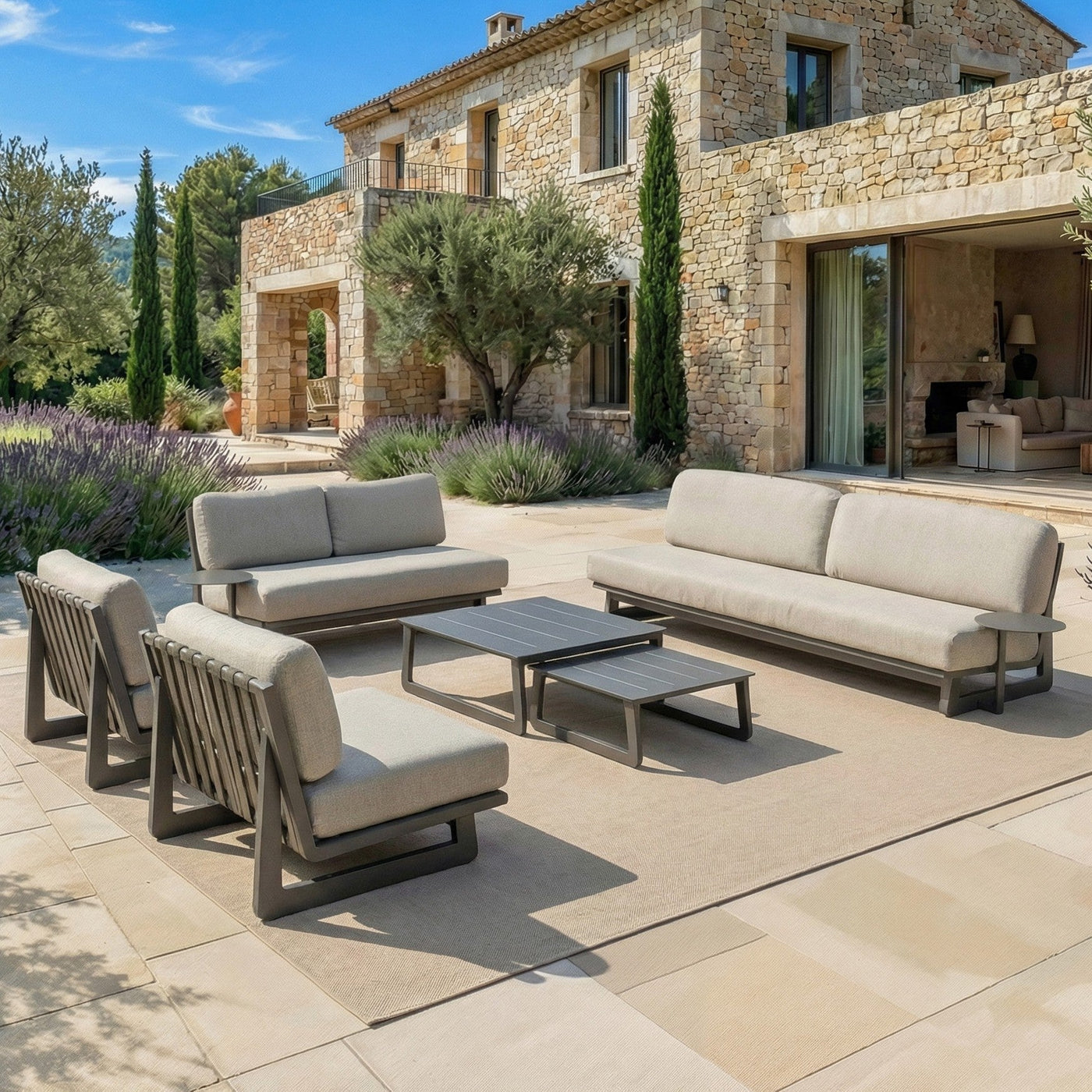 Salon de jardin Long Beach Meublot pour 7 personnes, ensemble de meubles d'extérieur avec table et chaises en bois.