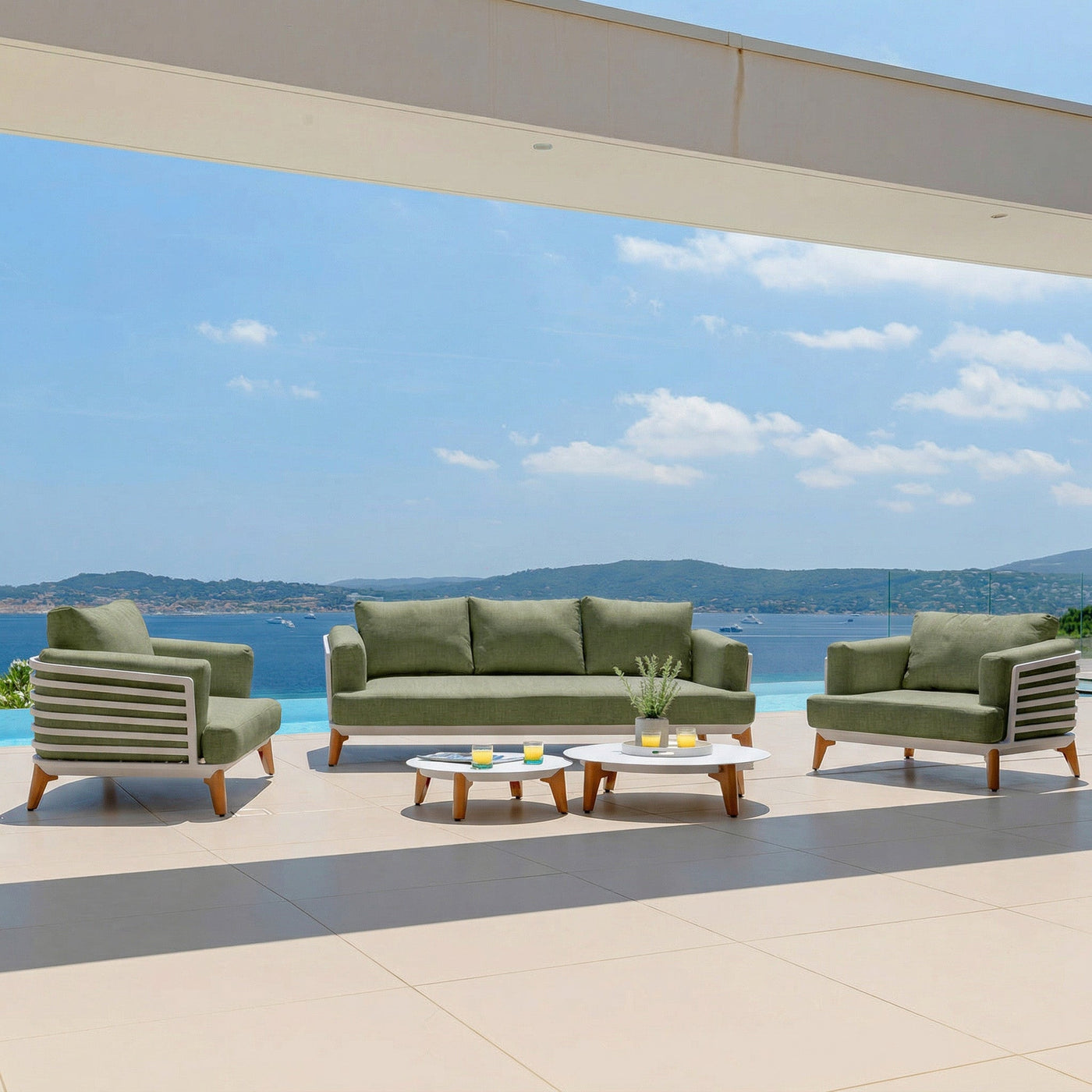 Salon de jardin Monte Carlo 5 places de la marque Meublot, avec table et chaises en extérieur, style moderne et confortable.