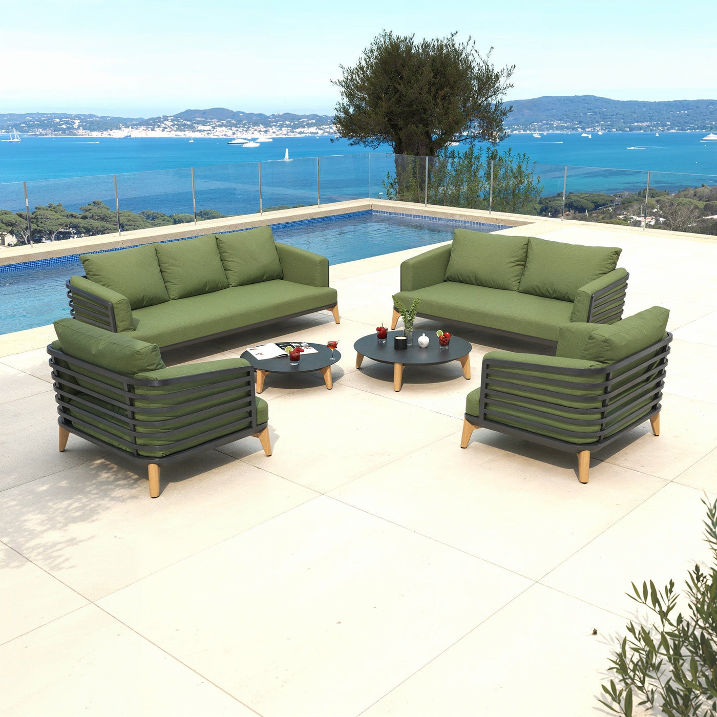 Salon de jardin Monte Carlo 7 places de Meublot avec table et chaises en anthracite vert.