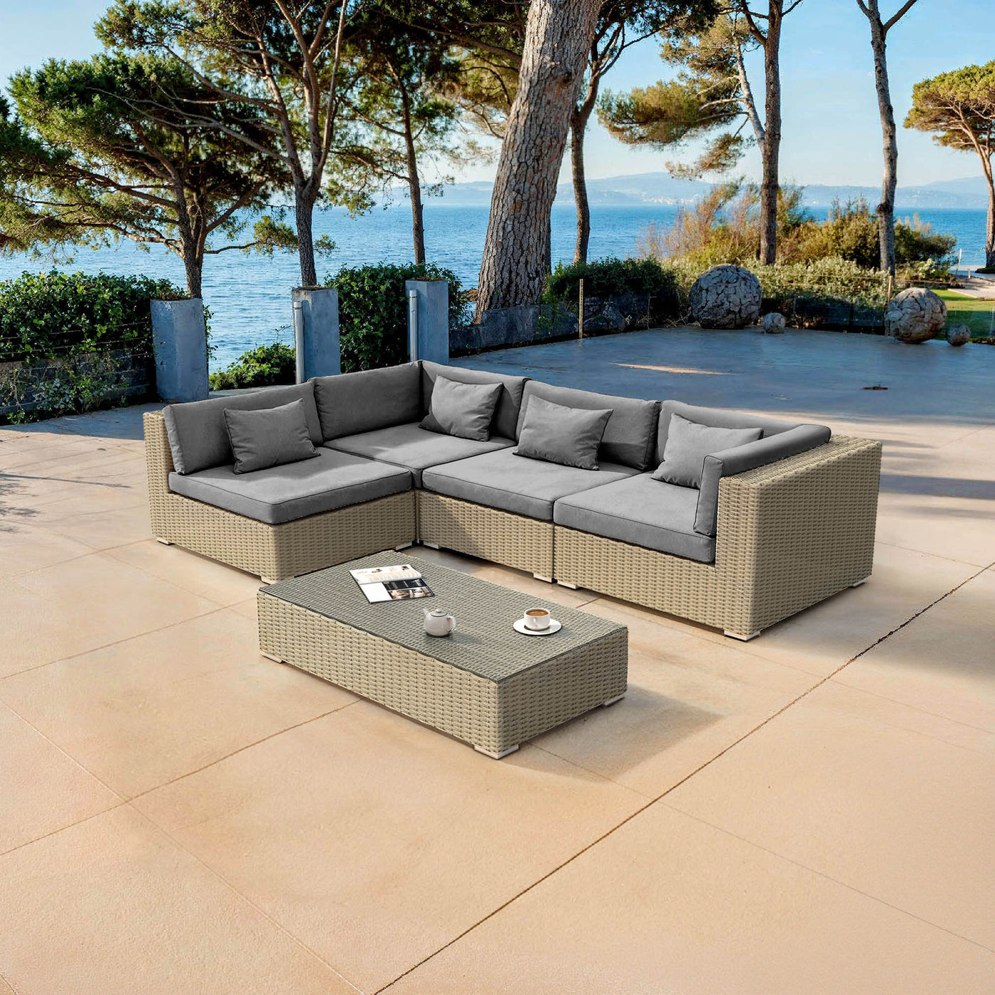 Salon de jardin Palma 4 places Meublot avec table et chaises en gris anthracite, design moderne pour extérieur.