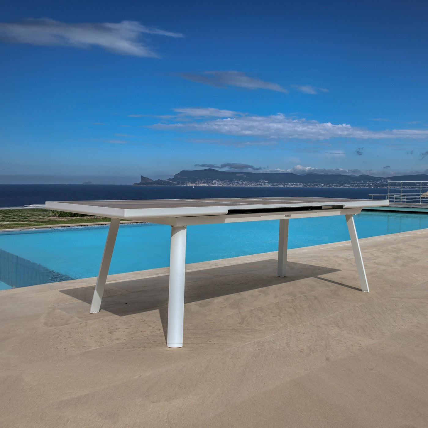 Table de jardin extensible automatique Meublot en aluminium Amalfi avec 10 places, dimensions 200/260x96 cm, pour extérieur.