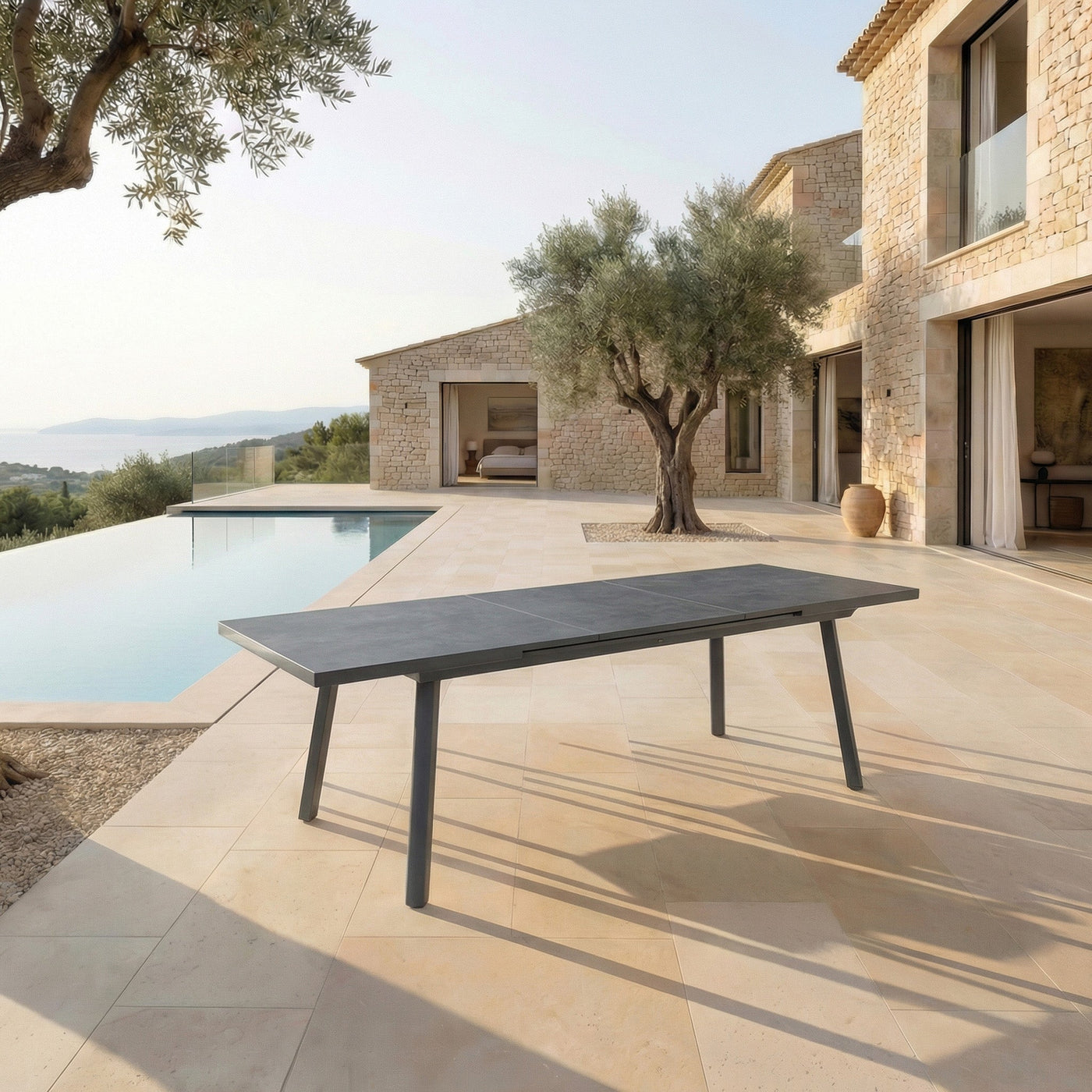 Table de jardin extensible automatique Meublot Amalfi en aluminium, capacité 12 places, dimensions 240/300x96cm.