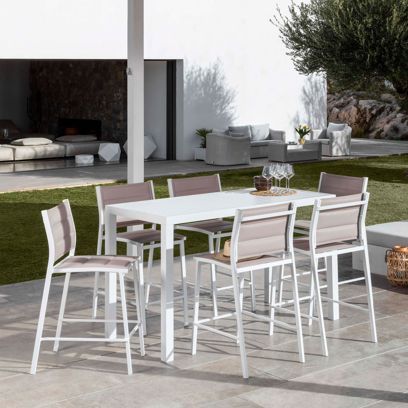 Tabouret de jardin en aluminium empilable Murano blanc, idéal pour les espaces extérieurs, par Meublot