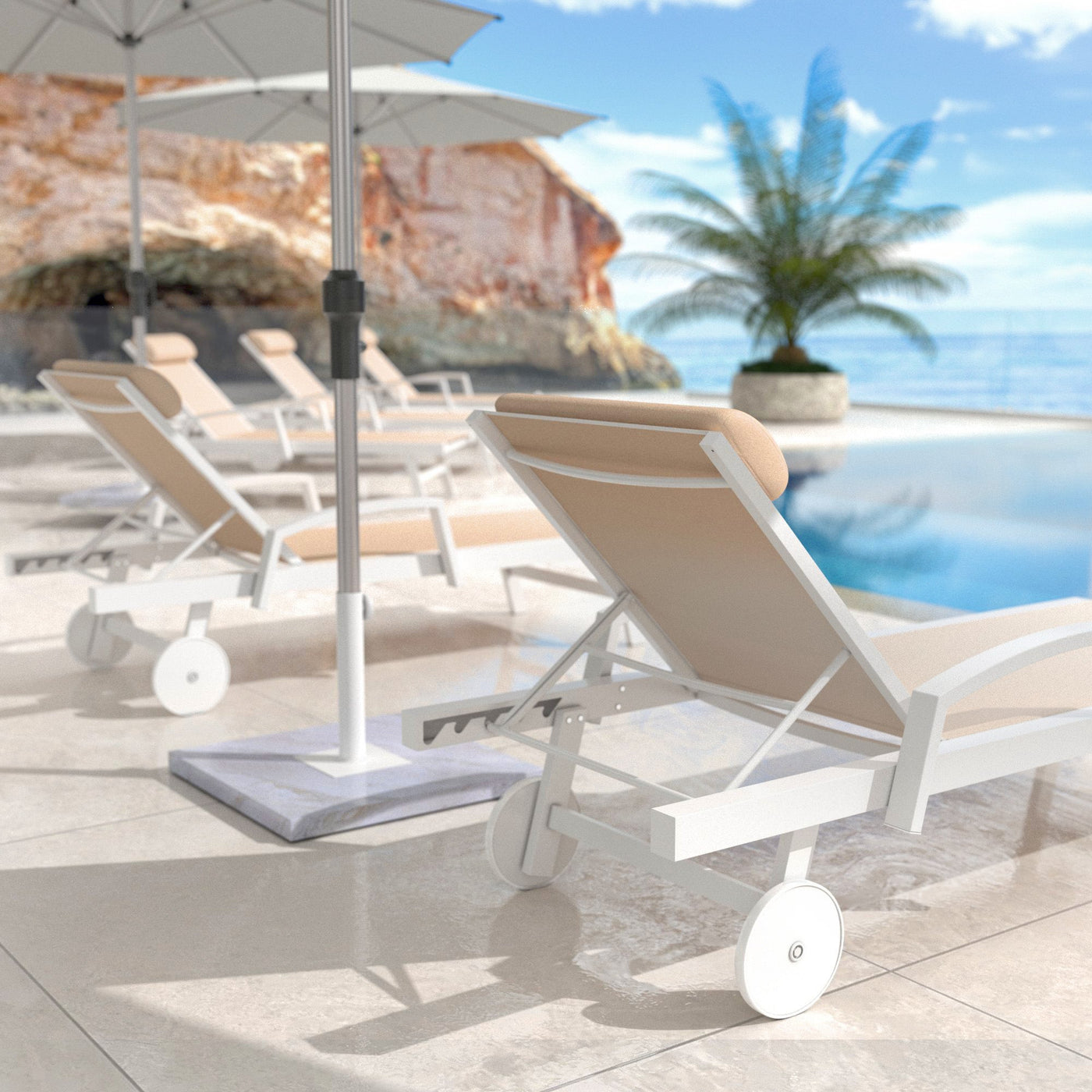 Transat Pirae de Meublot en tissu beige, fauteuil de bain de soleil confortable avec structure en bois naturel.