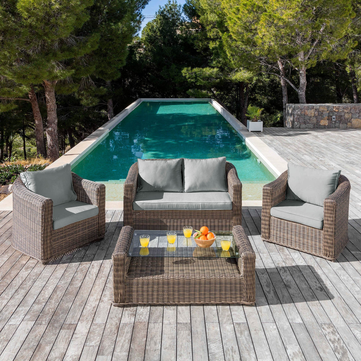 Coussins de remplacement gris clair pour salon de jardin Calvi 5 places, conçus pour fauteuils et canapés, par Meublot