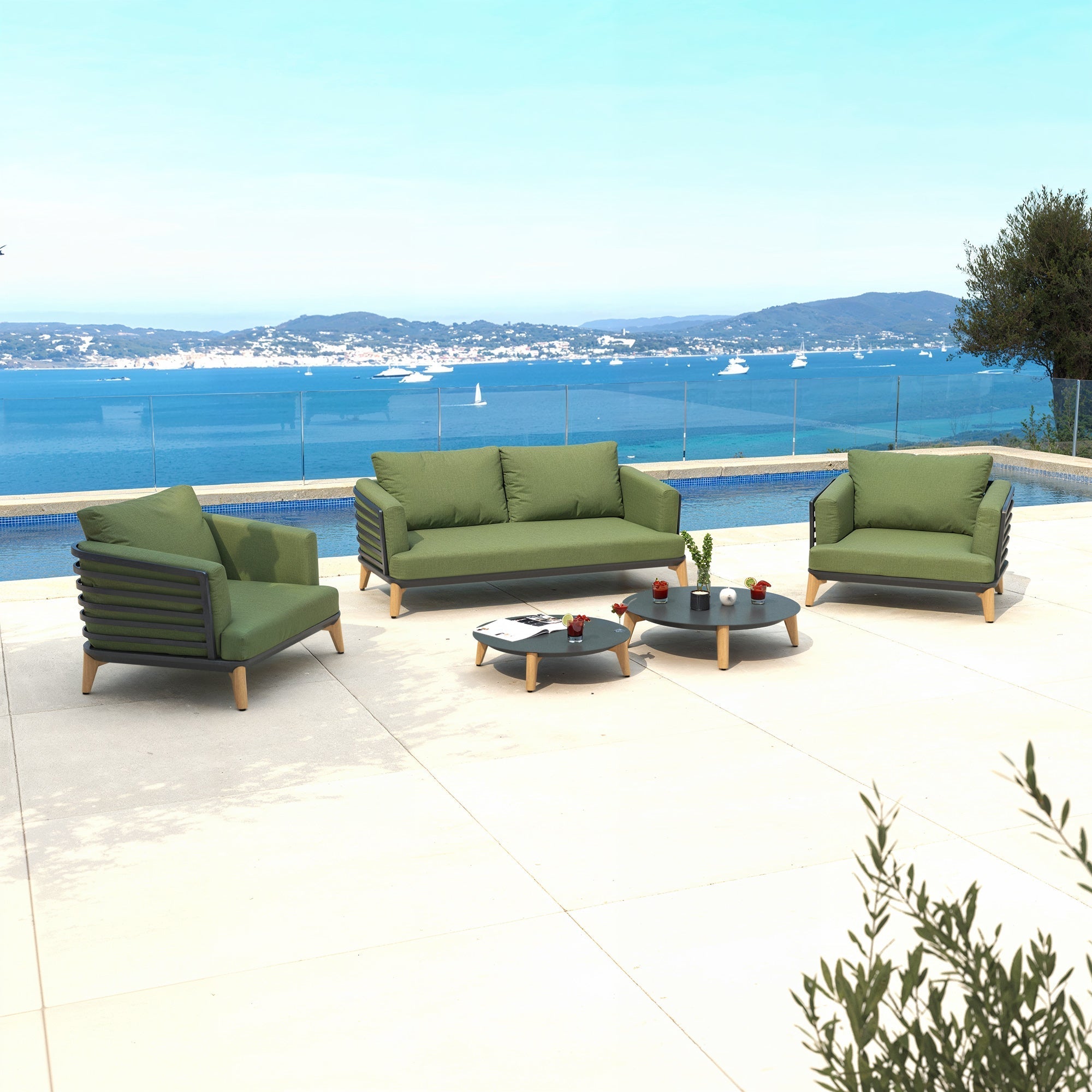 Table et chaises de jardin Monte Carlo 4 places de Meublot, ensemble en anthracite et vert pour extérieur.