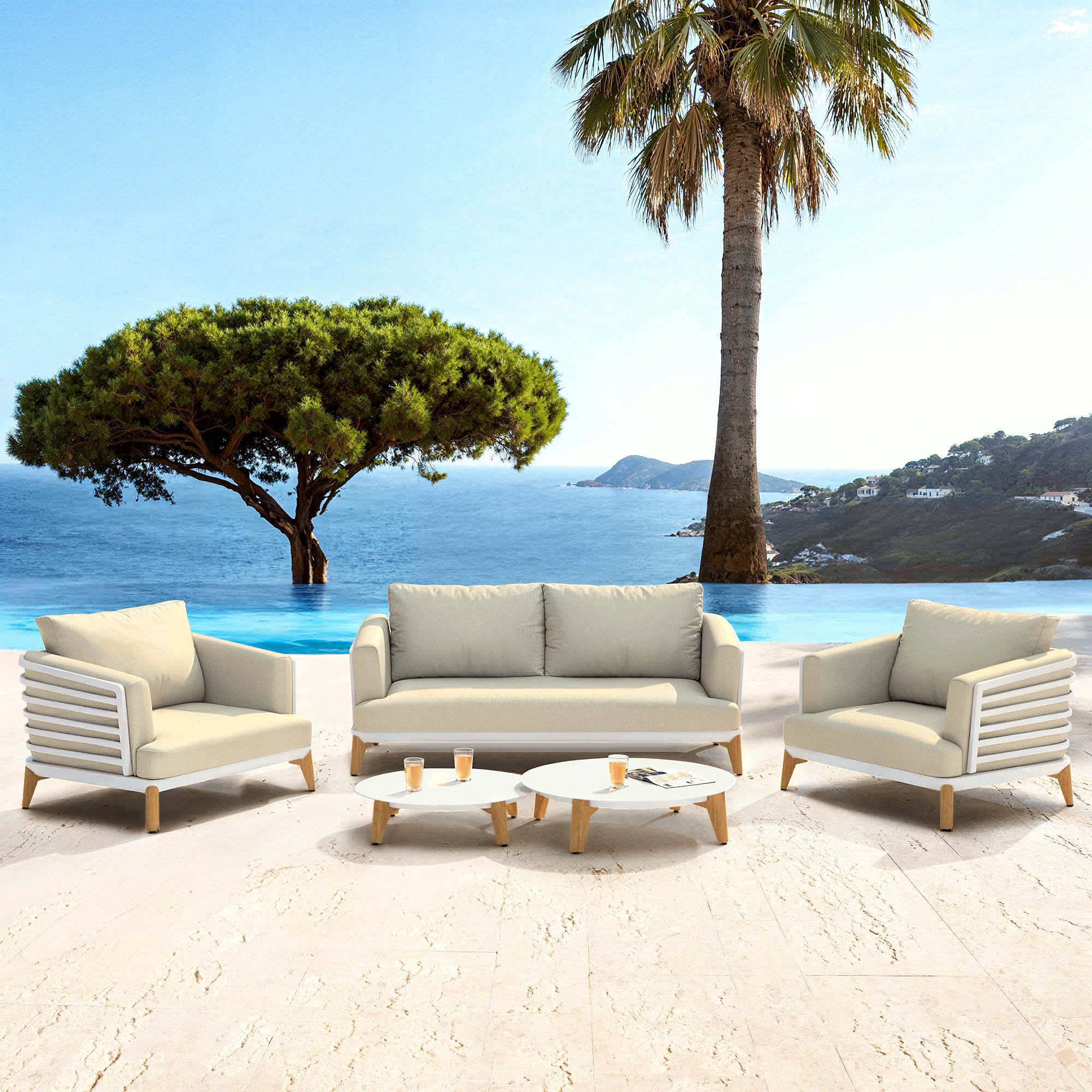 Salon de jardin Monte Carlo 4 places de Meublot avec cadre en blanc et coussins sable, idéal pour l'extérieur.