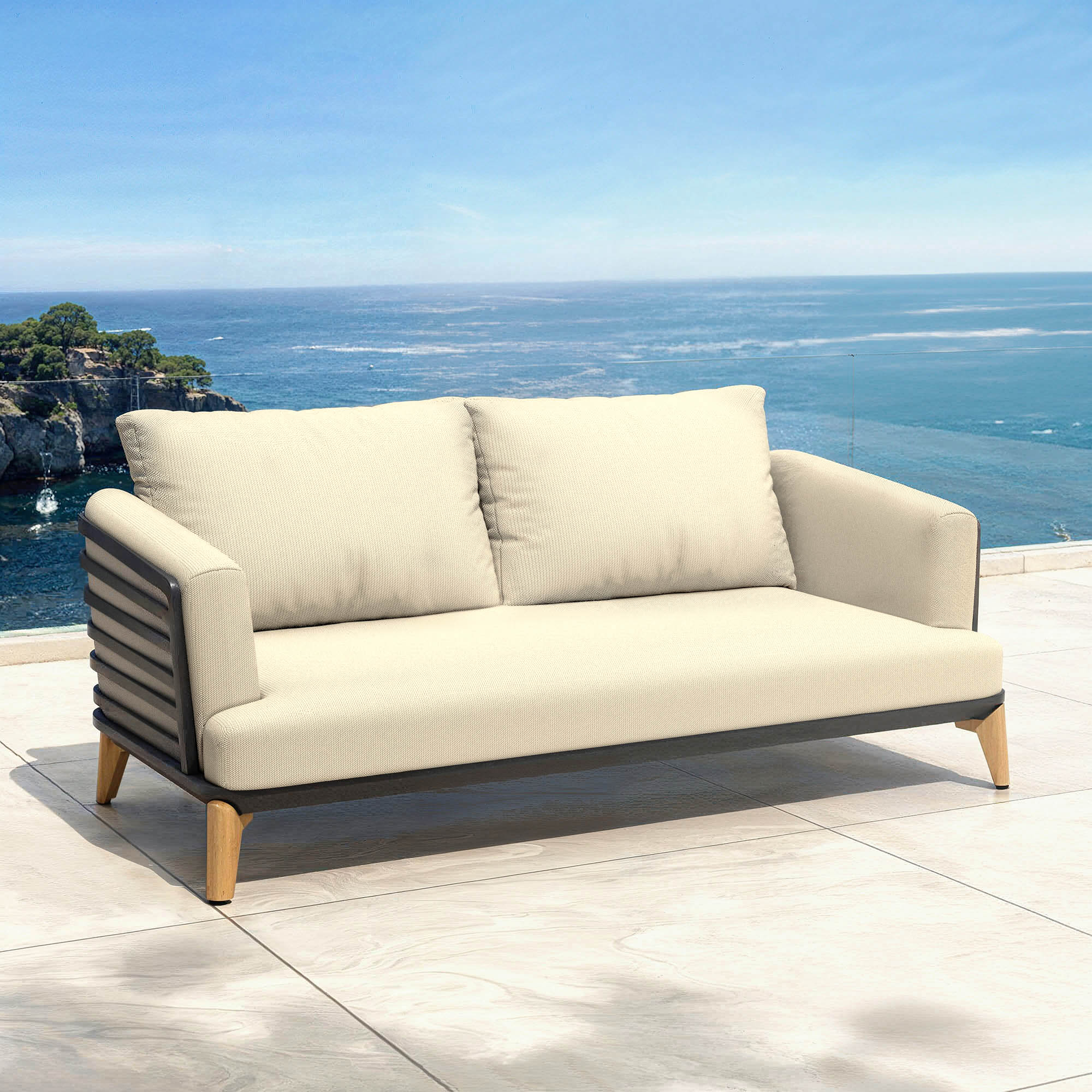 Canapé de salon de jardin Monte Carlo 7 places de Meublot, avec coussins beige et structure anthracite.