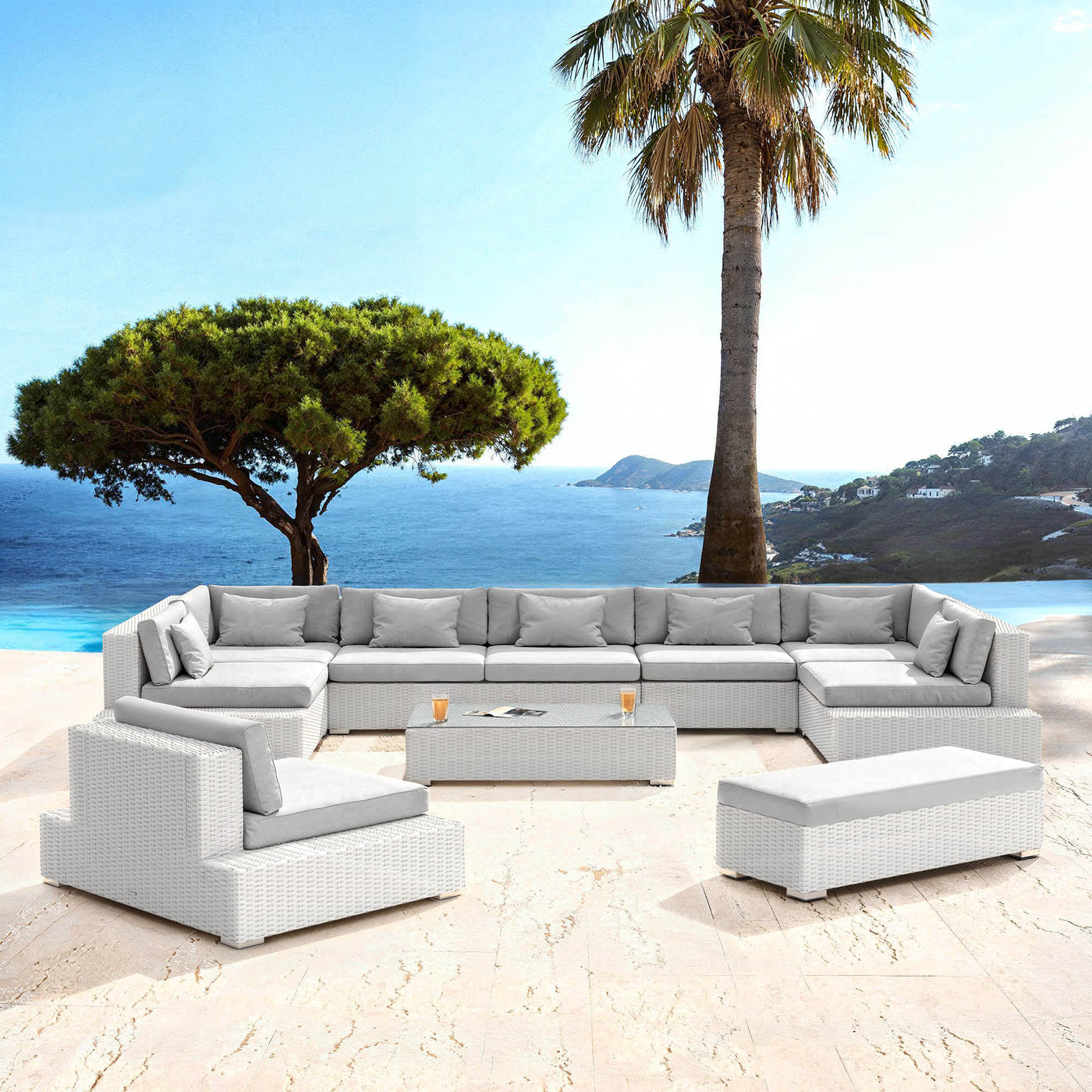 Salon de jardin Palma Meublot pour 9 personnes, ensemble en blanc et gris nuage avec table et chaises confortables.
