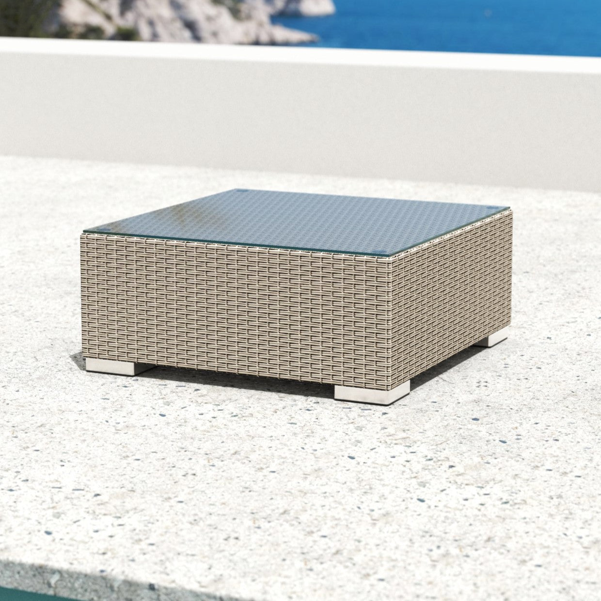 Table basse de jardin carrée Meublot Palma beige, en bois ou résine, idéale pour l'extérieur et la décoration de jardin.