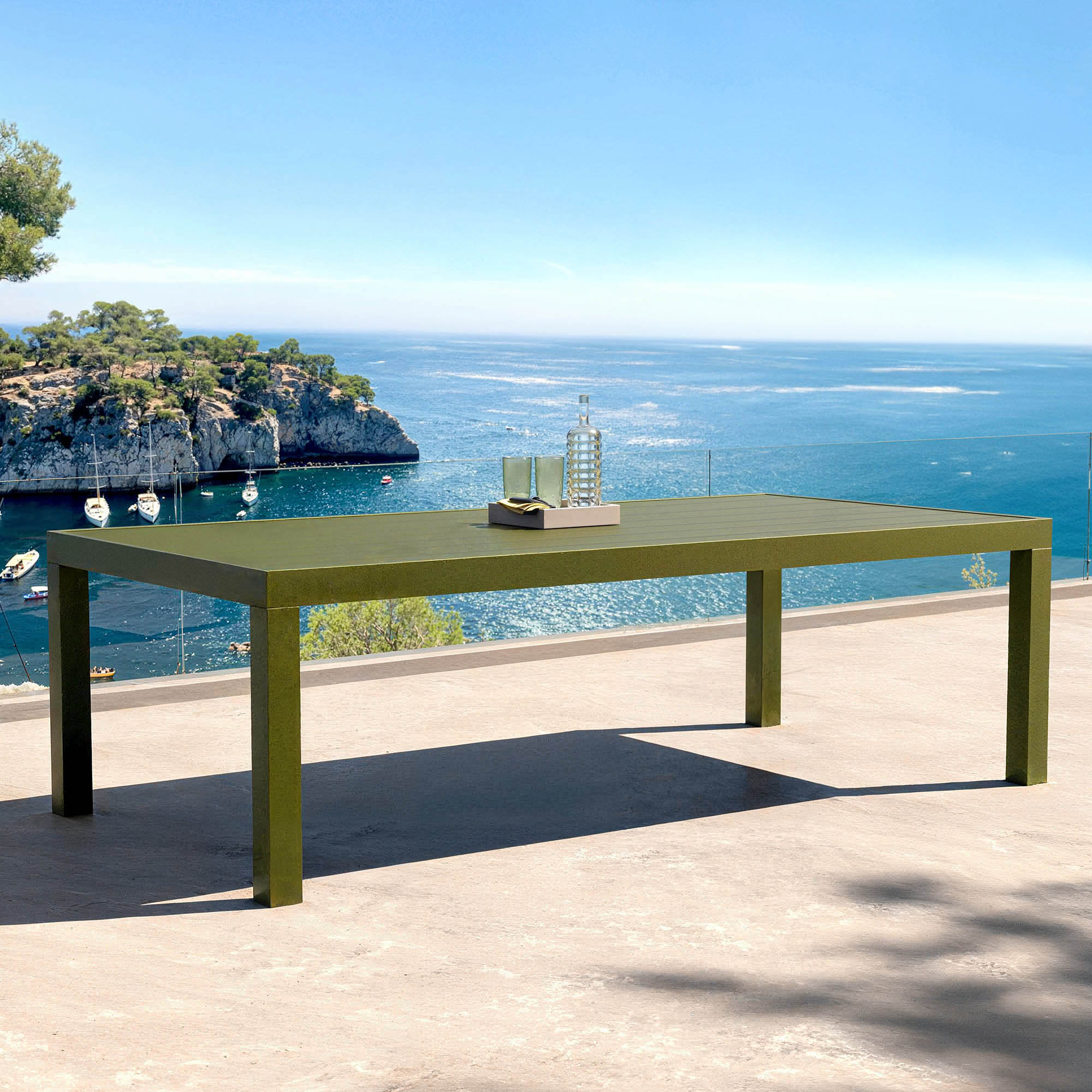 Table de jardin fixe Murano verte pour 10 personnes, rectangle 240x120cm, en bois solide, design élégant et moderne.