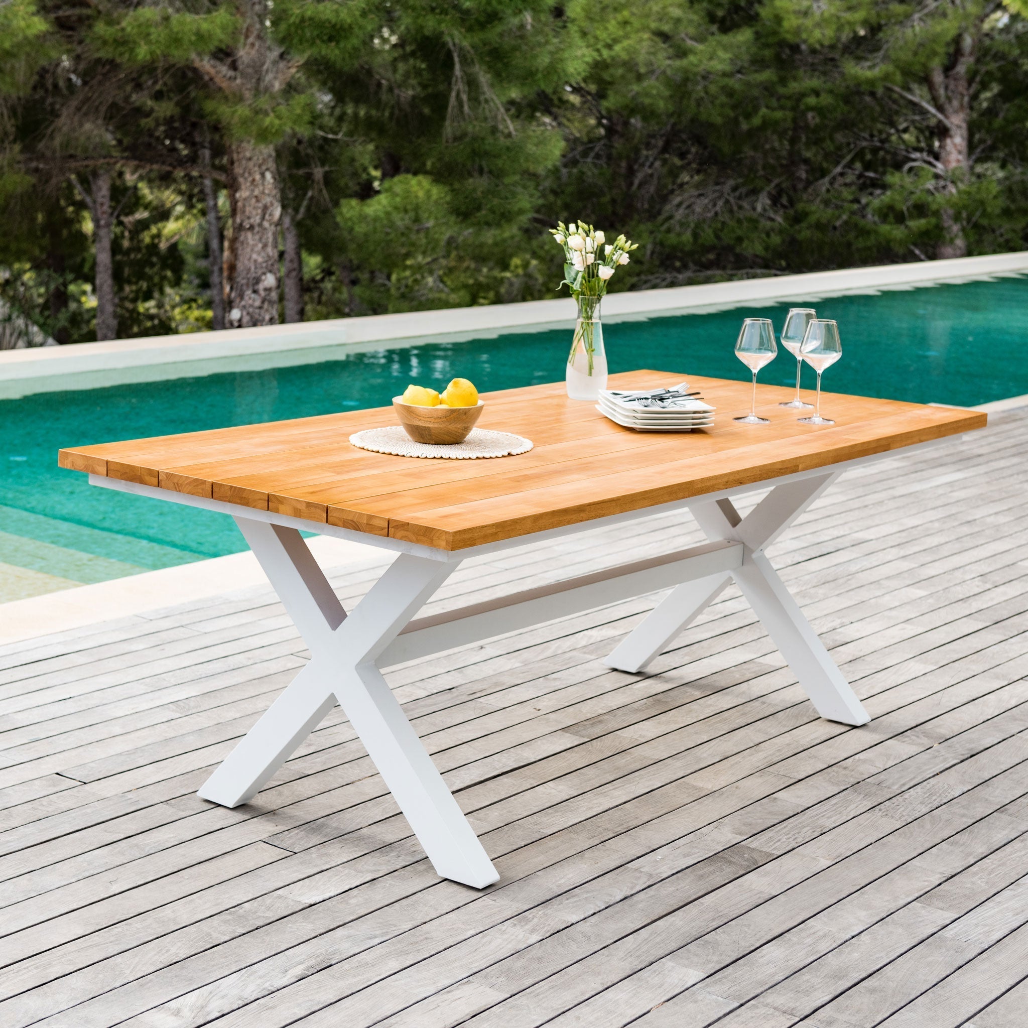 Table de jardin rectangulaire Bali en aluminium et bois blanc, 200 x 100 cm, pour espace extérieur élégant.